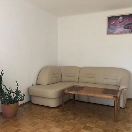 A Private Room In A Shared Apartment Βιέννη Εξωτερικό φωτογραφία