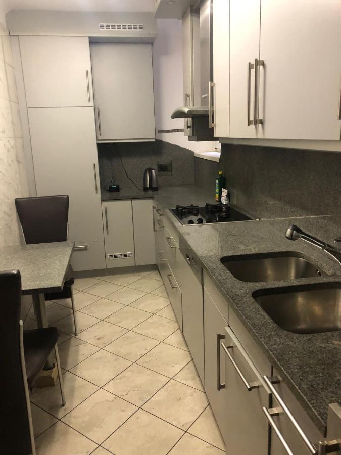 A Private Room In A Shared Apartment Βιέννη Εξωτερικό φωτογραφία